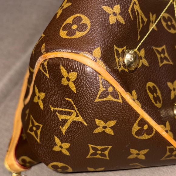 Louis Vuitton Monogram Tivoli PM satchel with Tan Accents - Picture 10 of 12